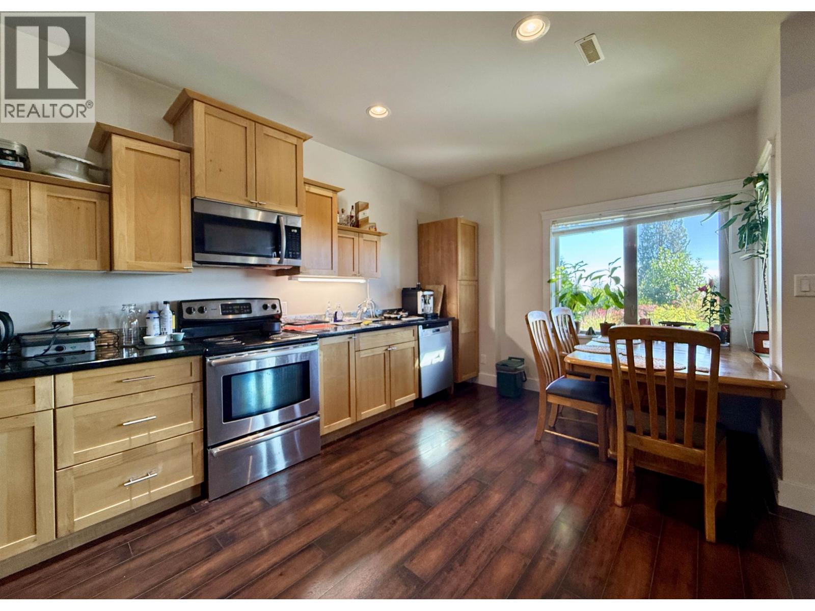 496 SPYGLASS PLACE, Gibsons - Image 1