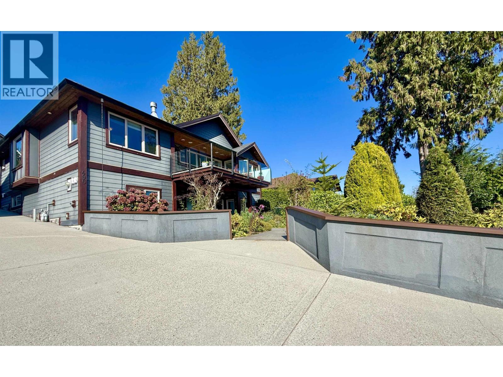 496 SPYGLASS PLACE, Gibsons - Image 1