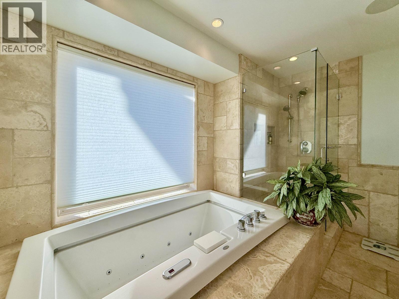 496 SPYGLASS PLACE, Gibsons - Image 1