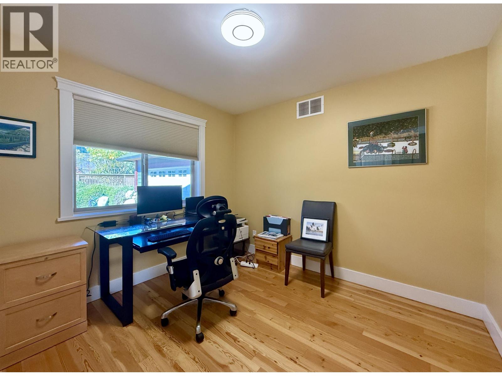 496 SPYGLASS PLACE, Gibsons - Image 1