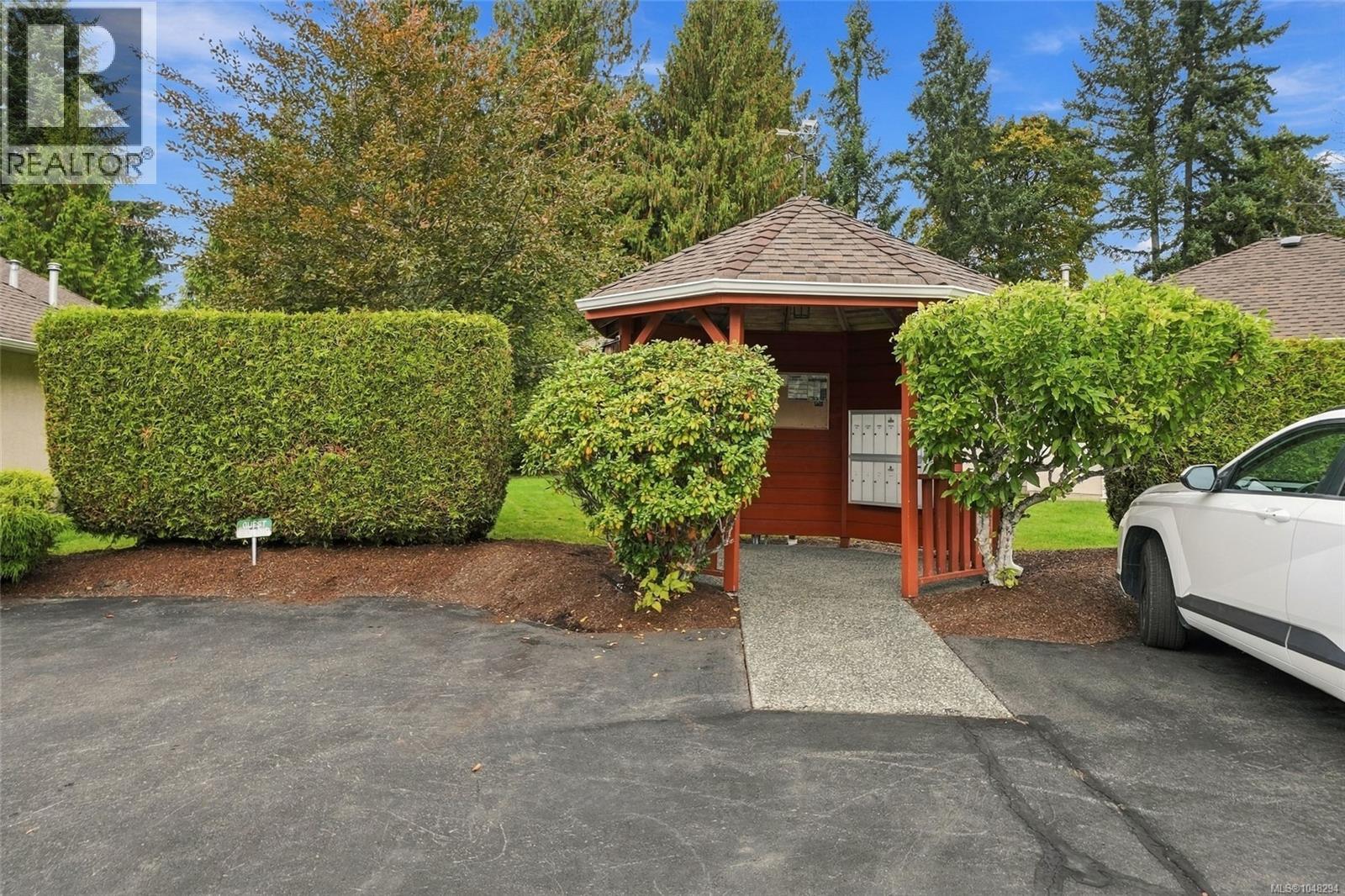 #16 850 Arbutus St - 44