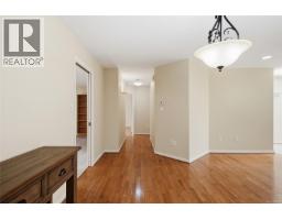 Living room - 16 850 Arbutus St, Qualicum Beach, BC V9K2M7 Photo 11