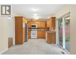 Entrance - 16 850 Arbutus St, Qualicum Beach, BC V9K2M7 Photo 12