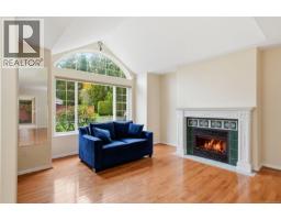 Dining nook - 16 850 Arbutus St, Qualicum Beach, BC V9K2M7 Photo 8
