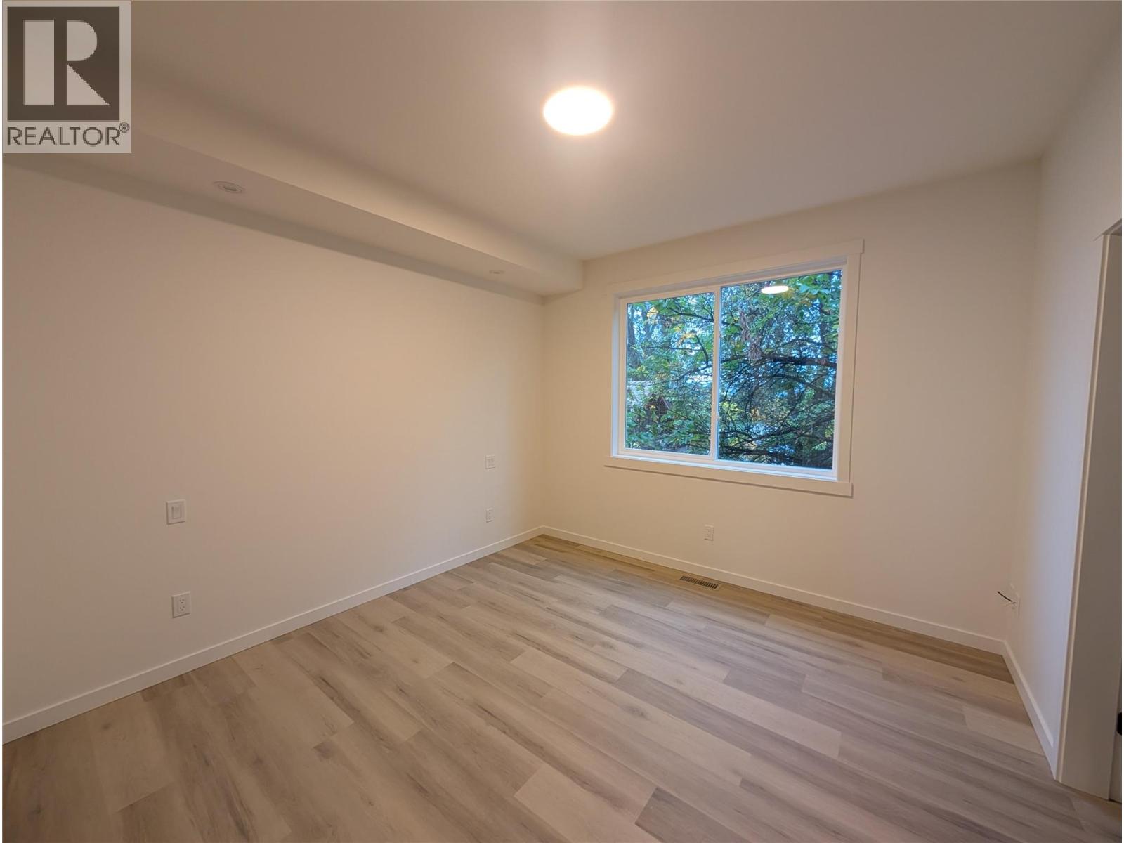 3602 Pleasant Valley Road Unit# 2, Vernon