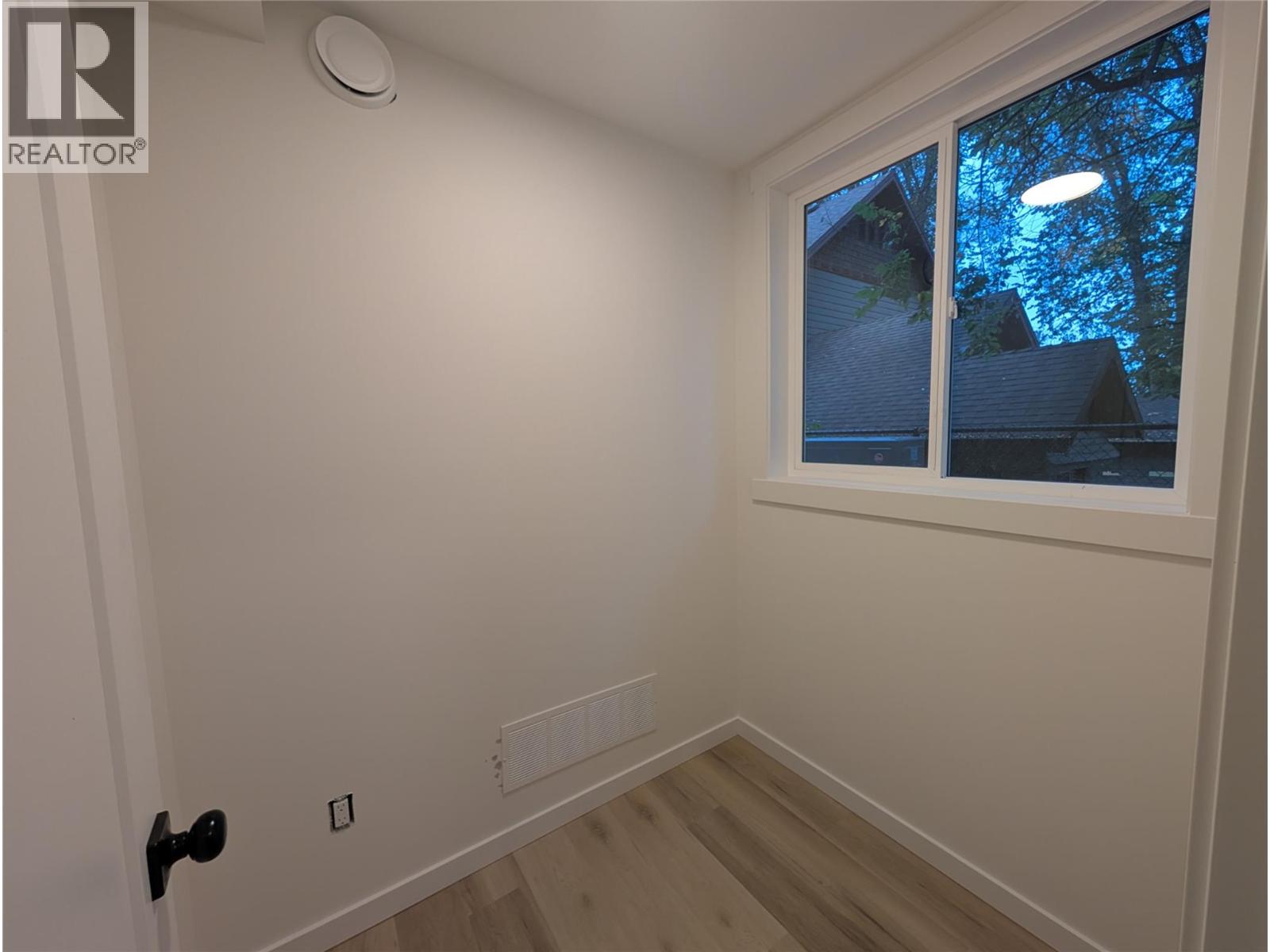 3602 Pleasant Valley Road Unit# 2, Vernon