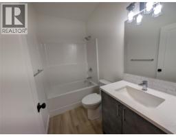 Kitchen - 3602 Pleasant Valley Road Unit# 2, Vernon, BC V1T4L6 Photo 11