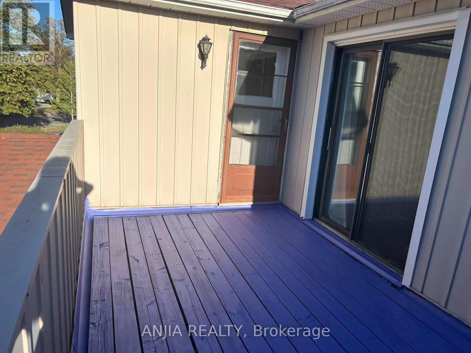3 Mossbrook Crescent — photo 30