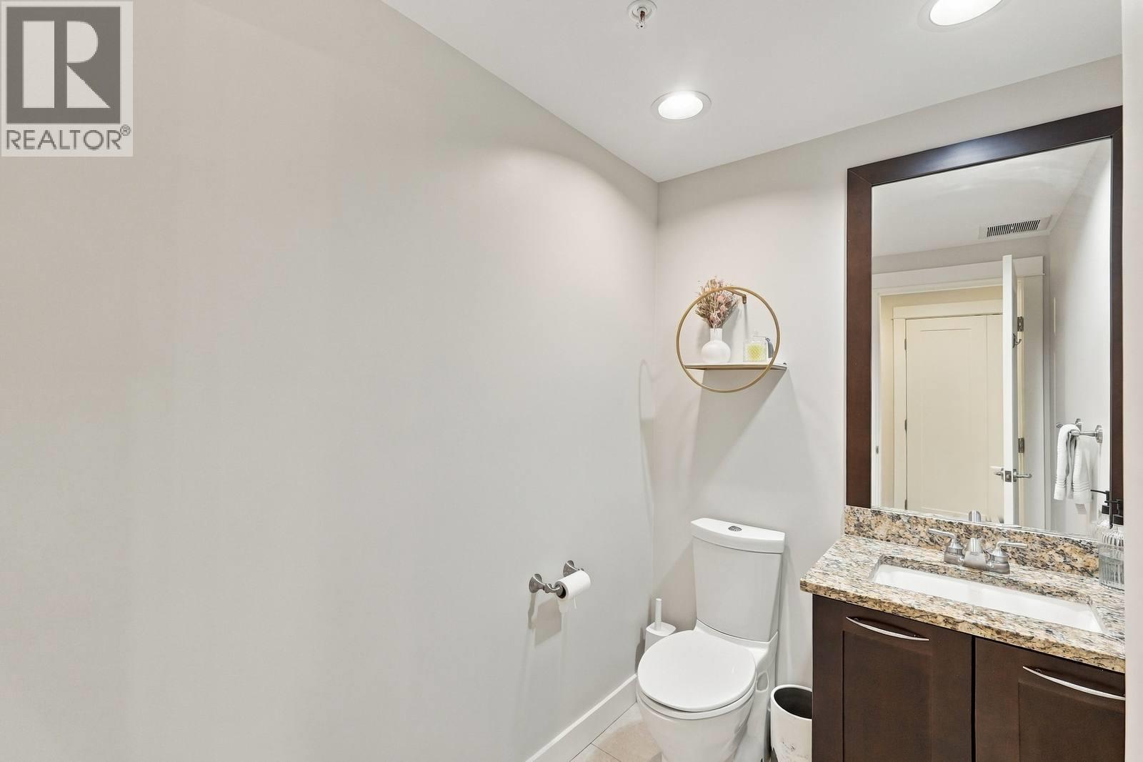 75 MARTIN Street Unit# 201, Penticton - Image 1
