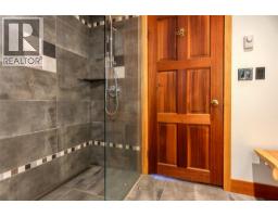 7025 Beggs Road, Nelson, BC V1L5P6 Photo 42