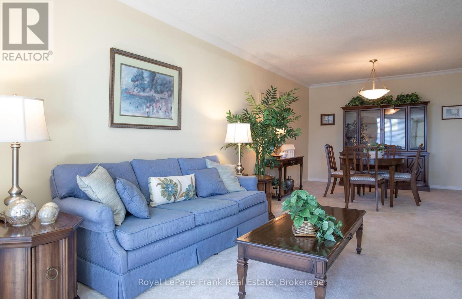 1103- 360 Watson Street West, Whitby, ON photo 10