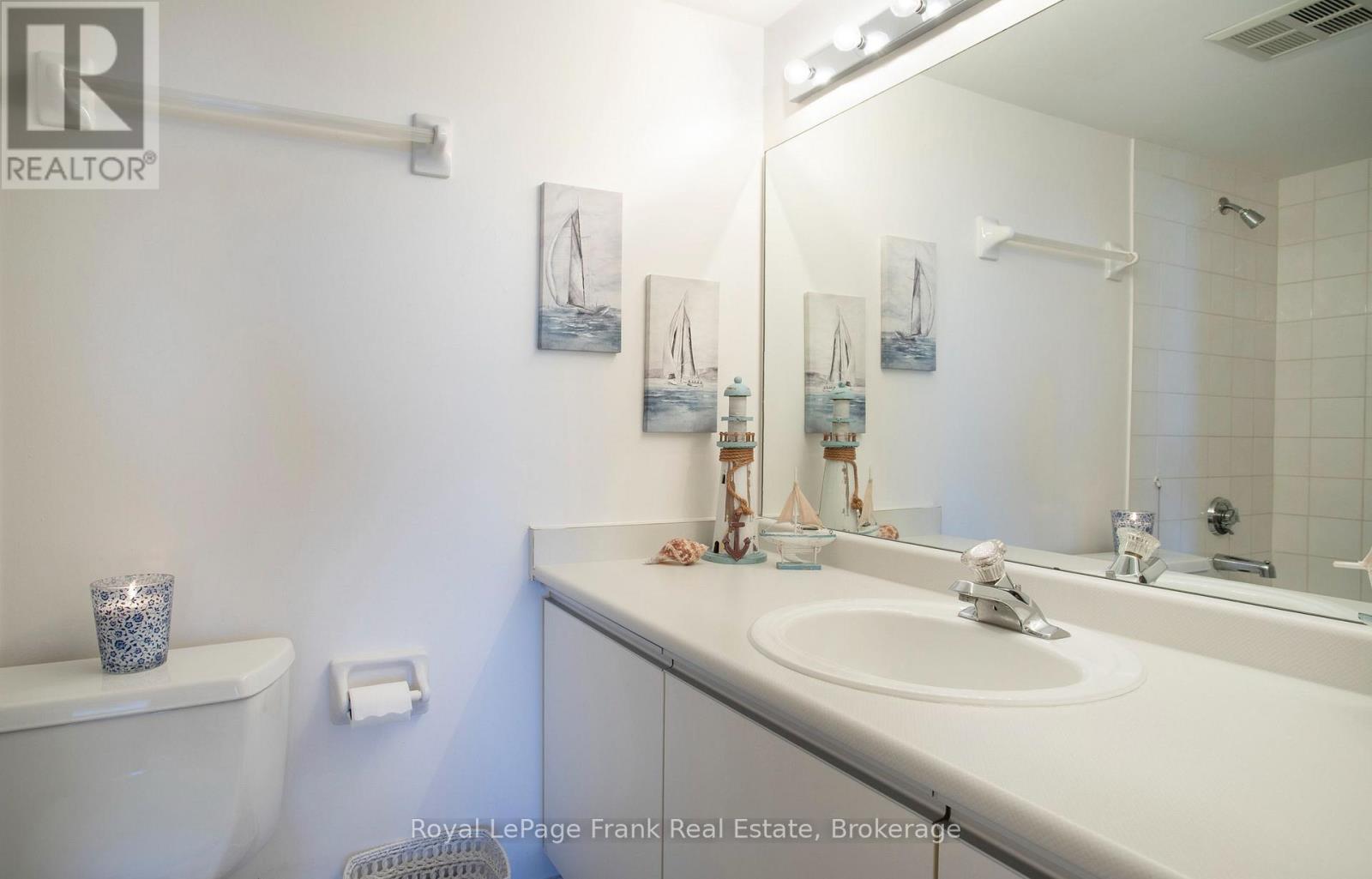 #1103 360 WATSON STREET W - 33