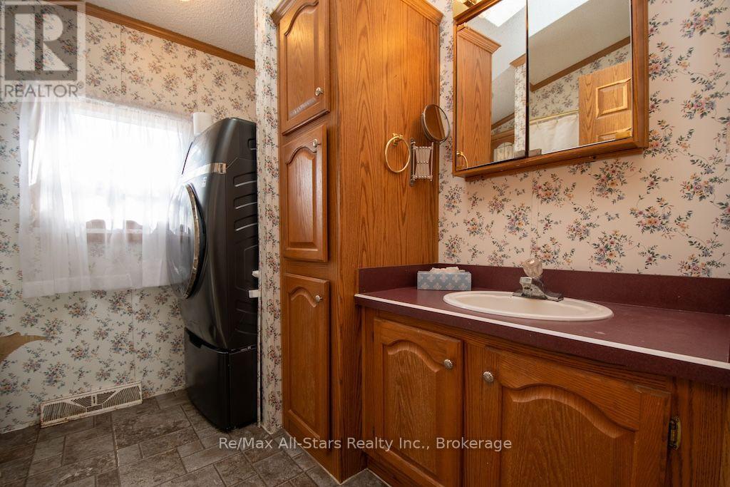 4 McGregor Drive, Otonabee-South Monaghan, ON photo 35