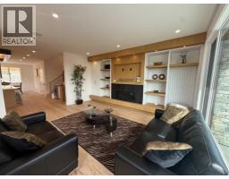 4pc Bathroom - 1924 10 Avenue Nw, Calgary, AB T2N1G3 Photo 6