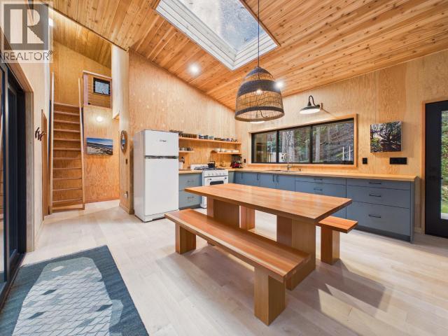 1016/1018 JOHNSON LANE - 7