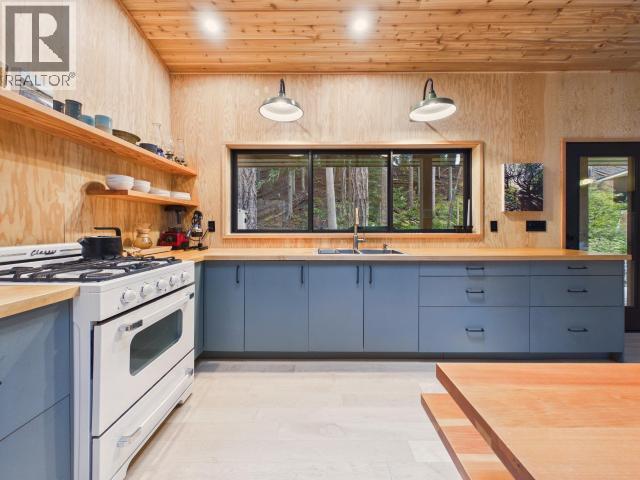 1016/1018 JOHNSON LANE - 8