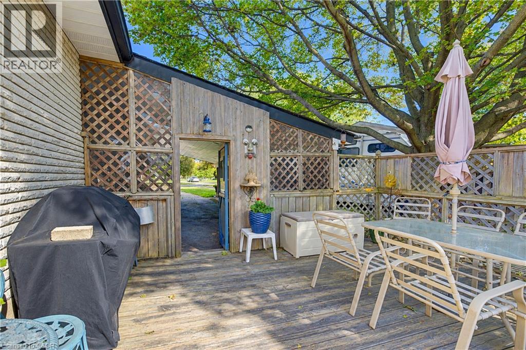 73 BELTON Drive - Image 36