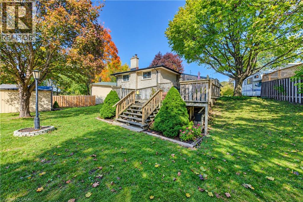 73 BELTON Drive - Image 33