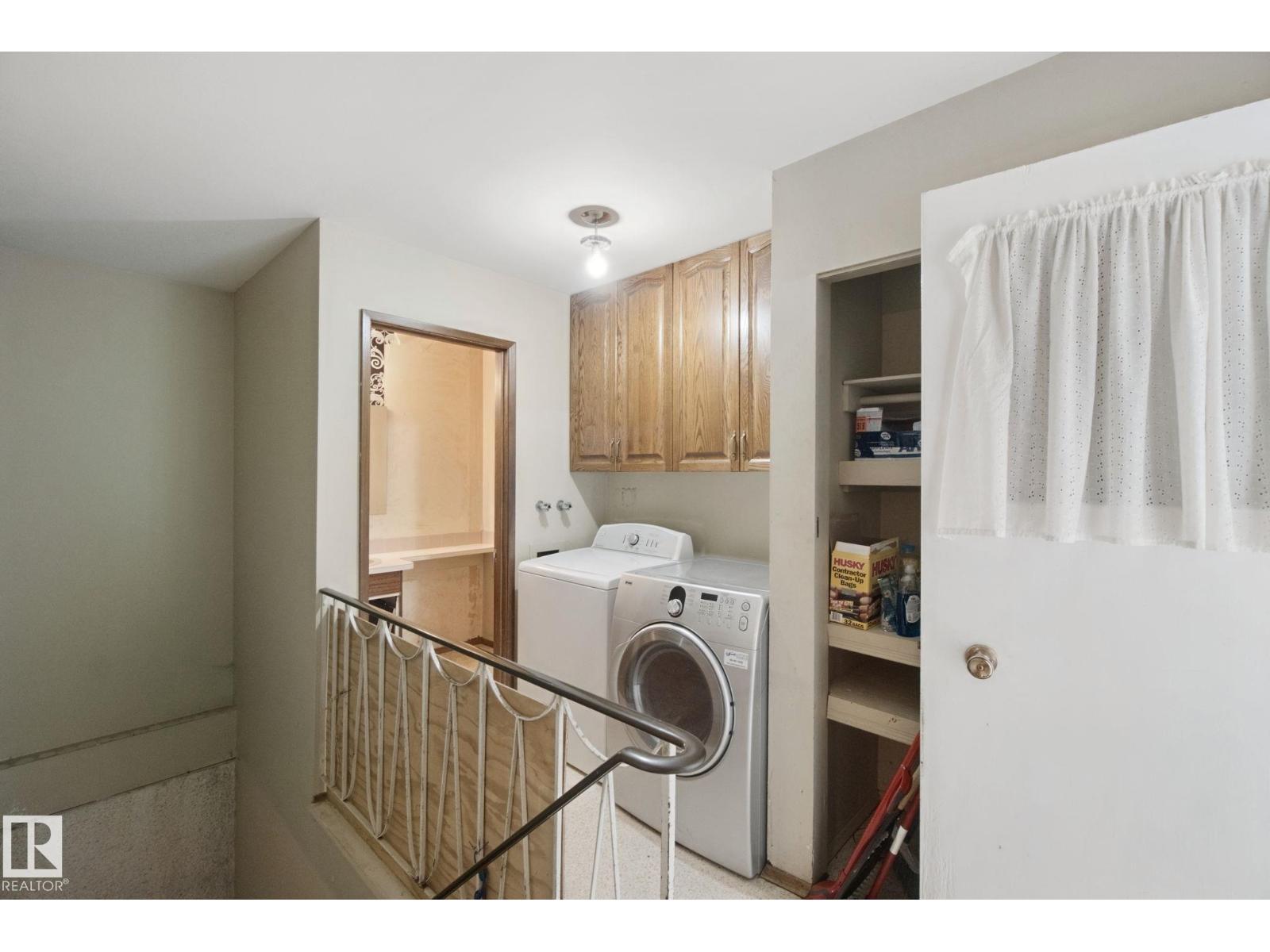 15432 78 AV NW - 12