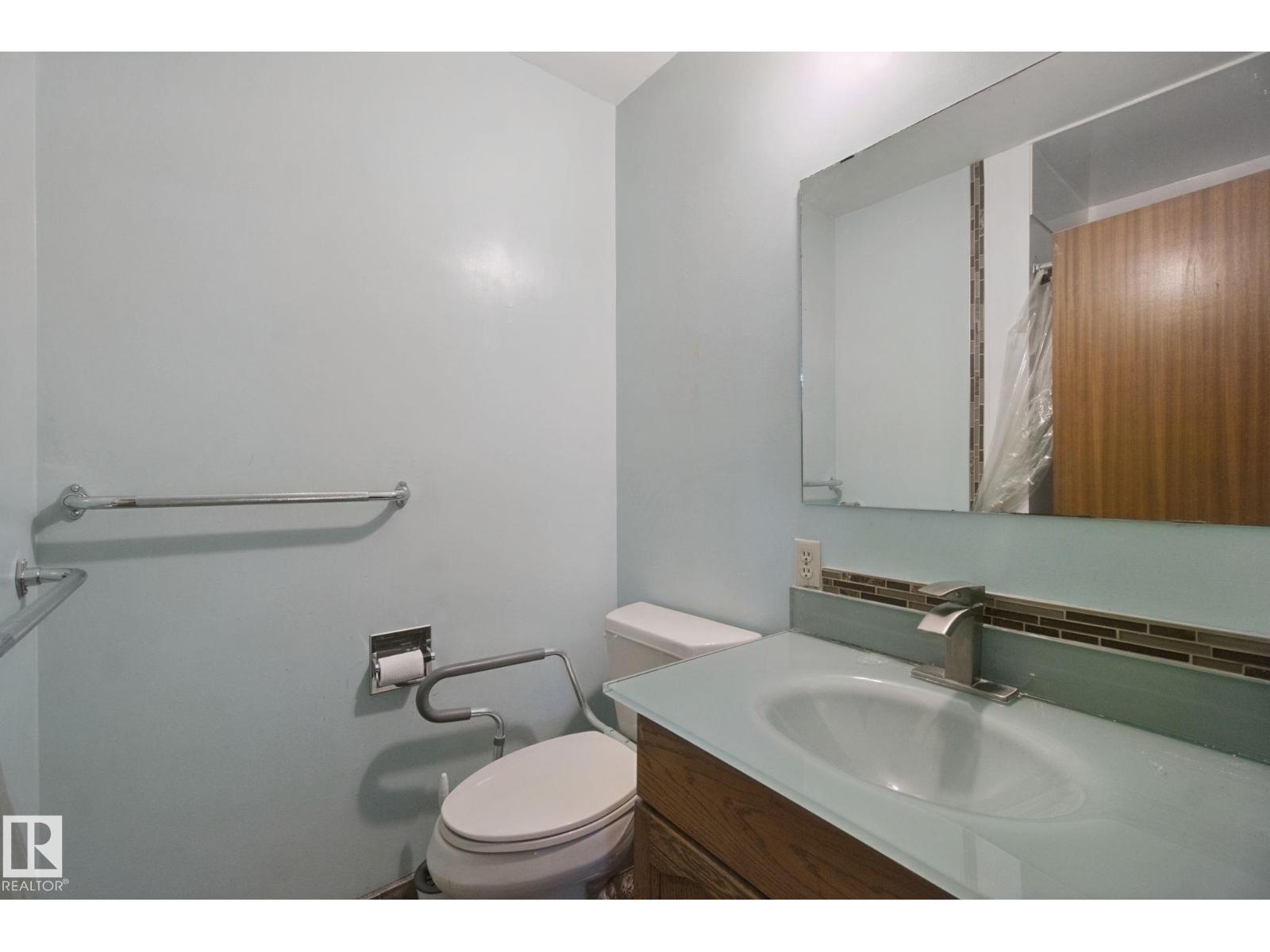 15432 78 AV NW - 17