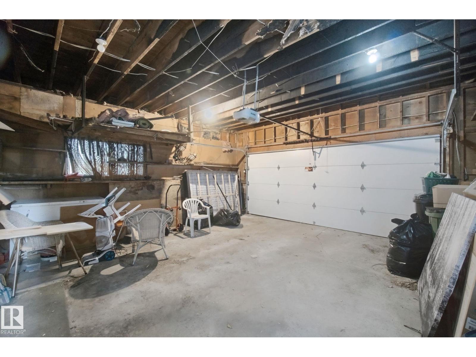 15432 78 AV NW - 27