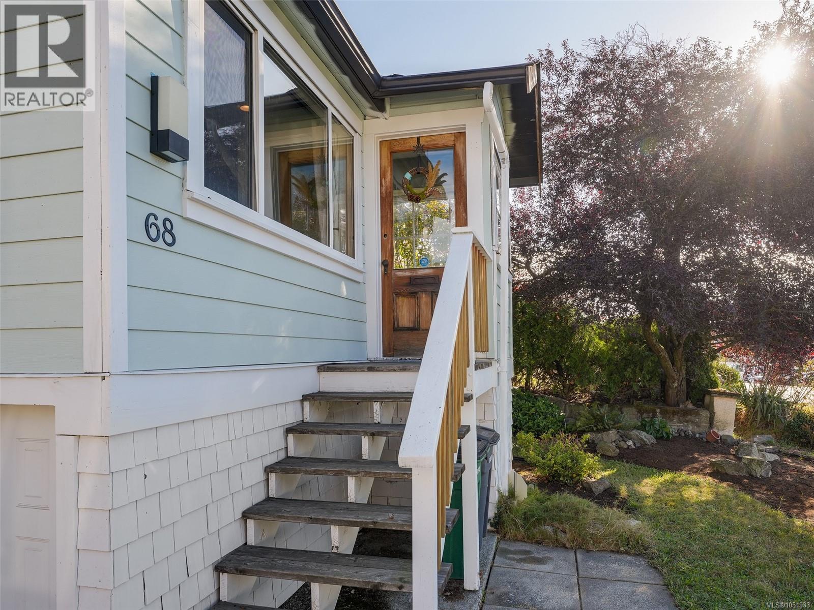 68 Crease Ave - 2