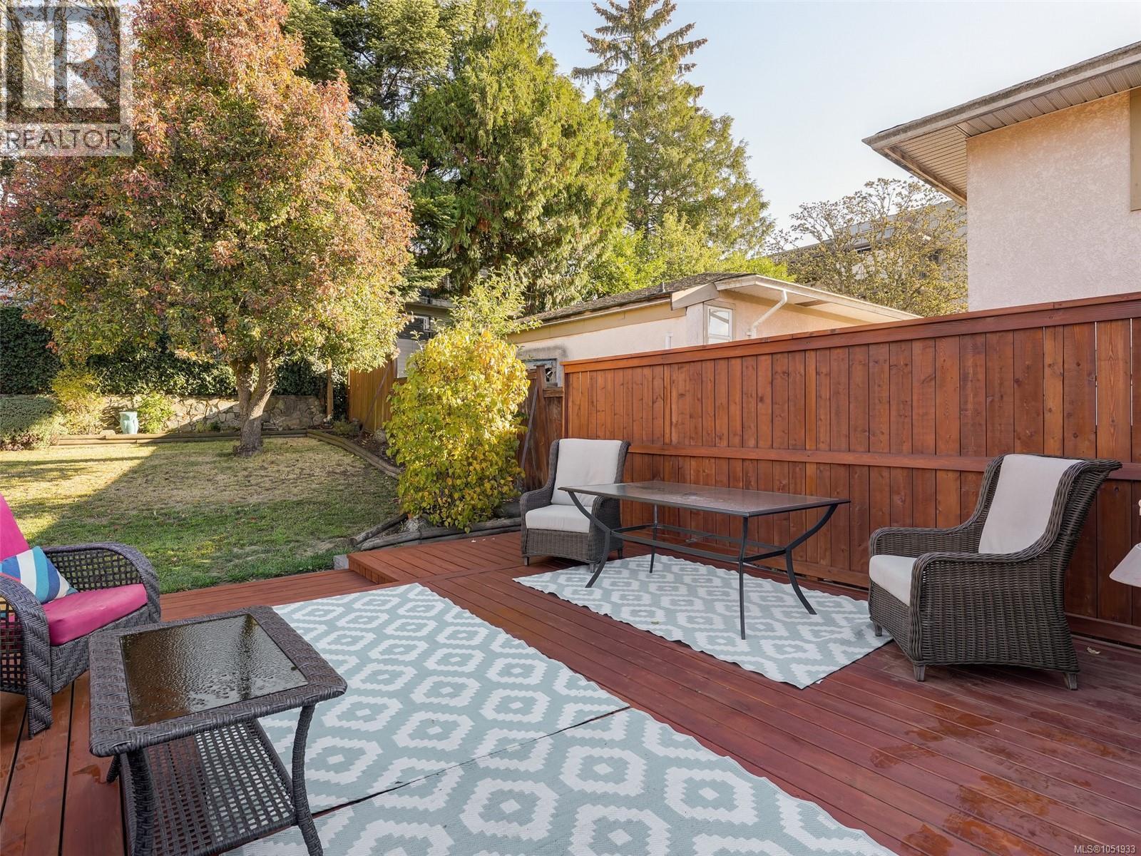 68 Crease Ave - 20