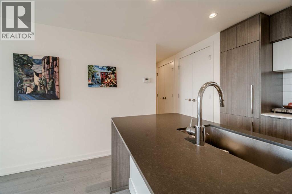 #1405 128 2 Street SW - 9