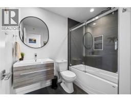 2751 Lakeview Road, West Kelowna, BC V1Z1Y5 Photo 21