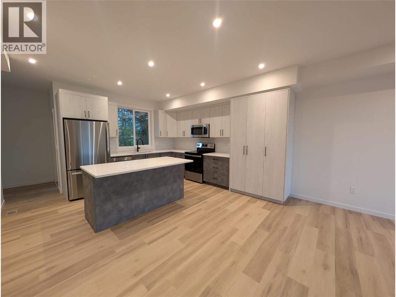 #3 3602 Pleasant Valley Road - 3