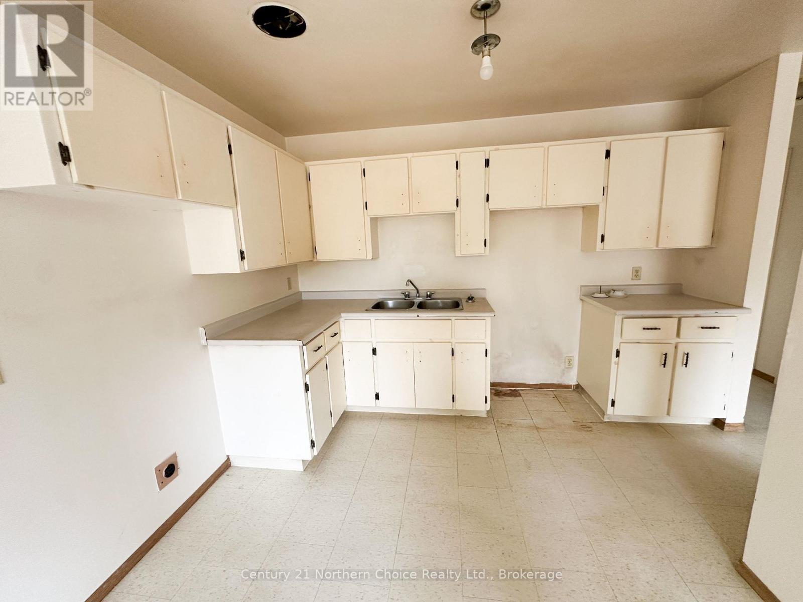 46/48 BIRCH DRIVE - 6