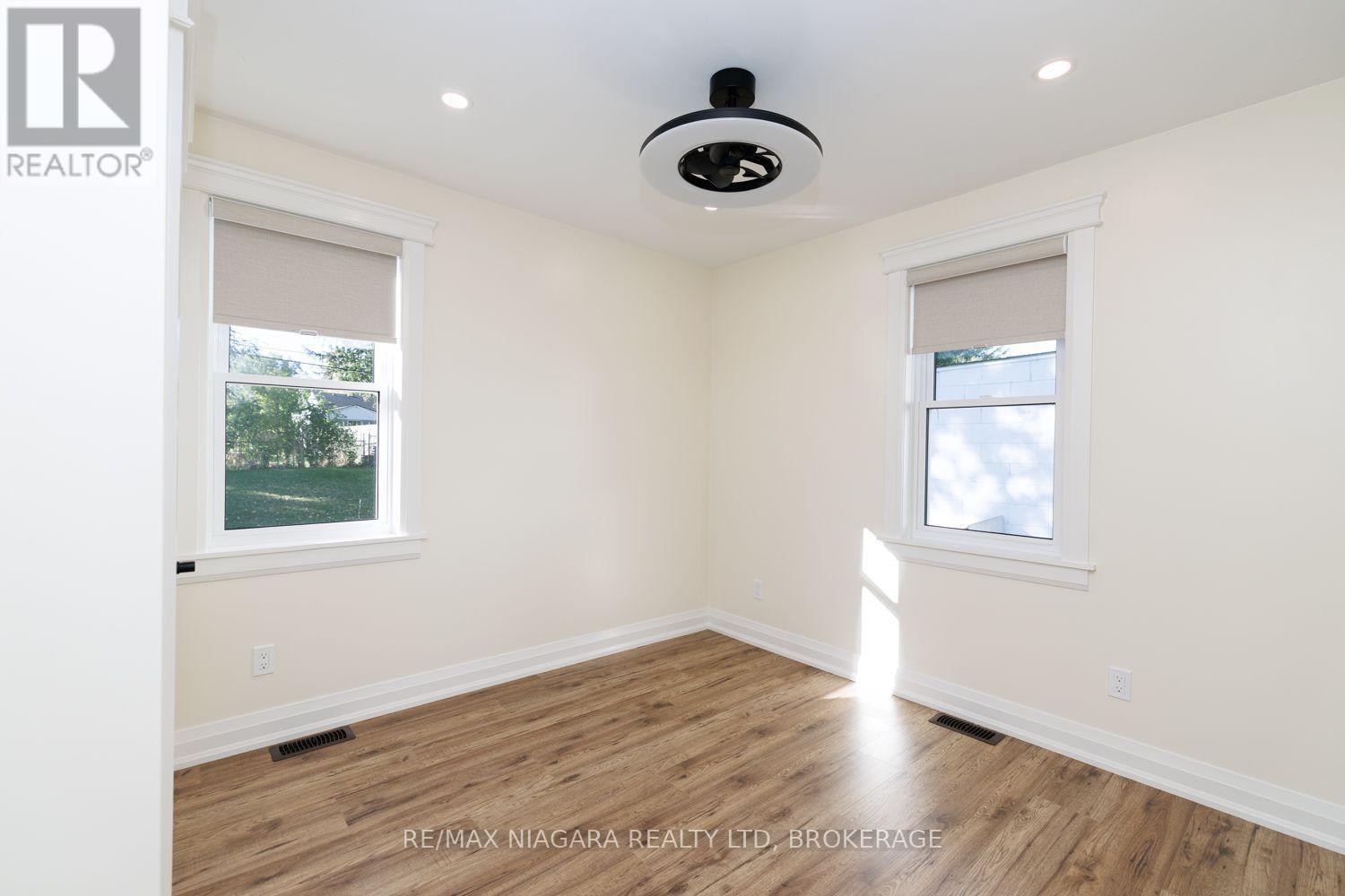 245 BOWEN ROAD - 21