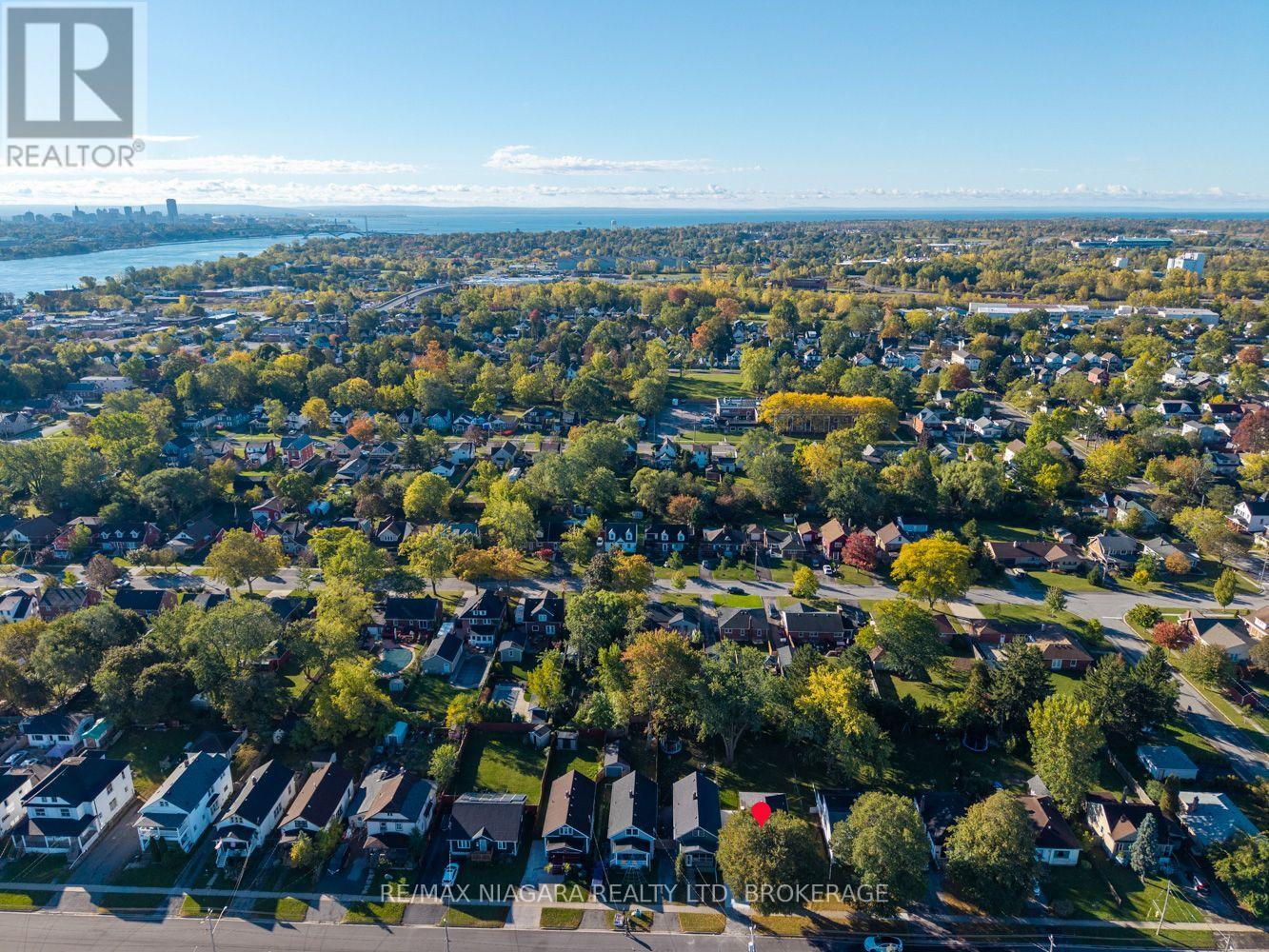 245 BOWEN ROAD - 41