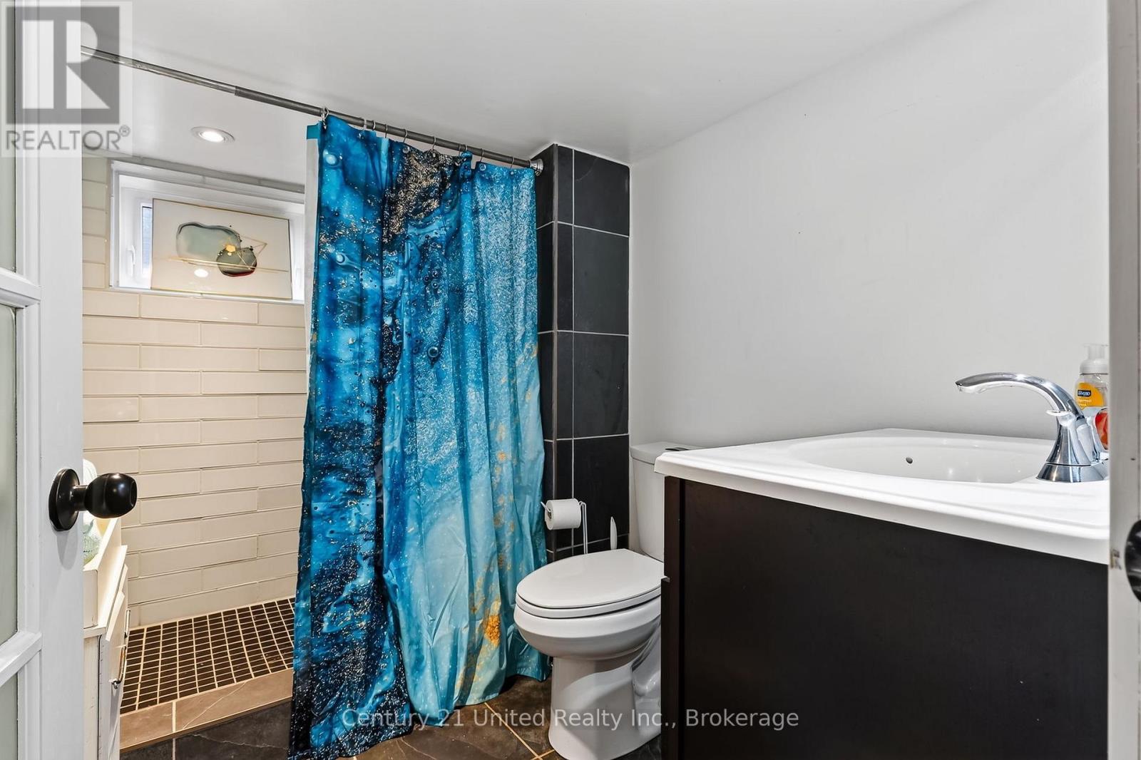 108 James Street East — photo 39