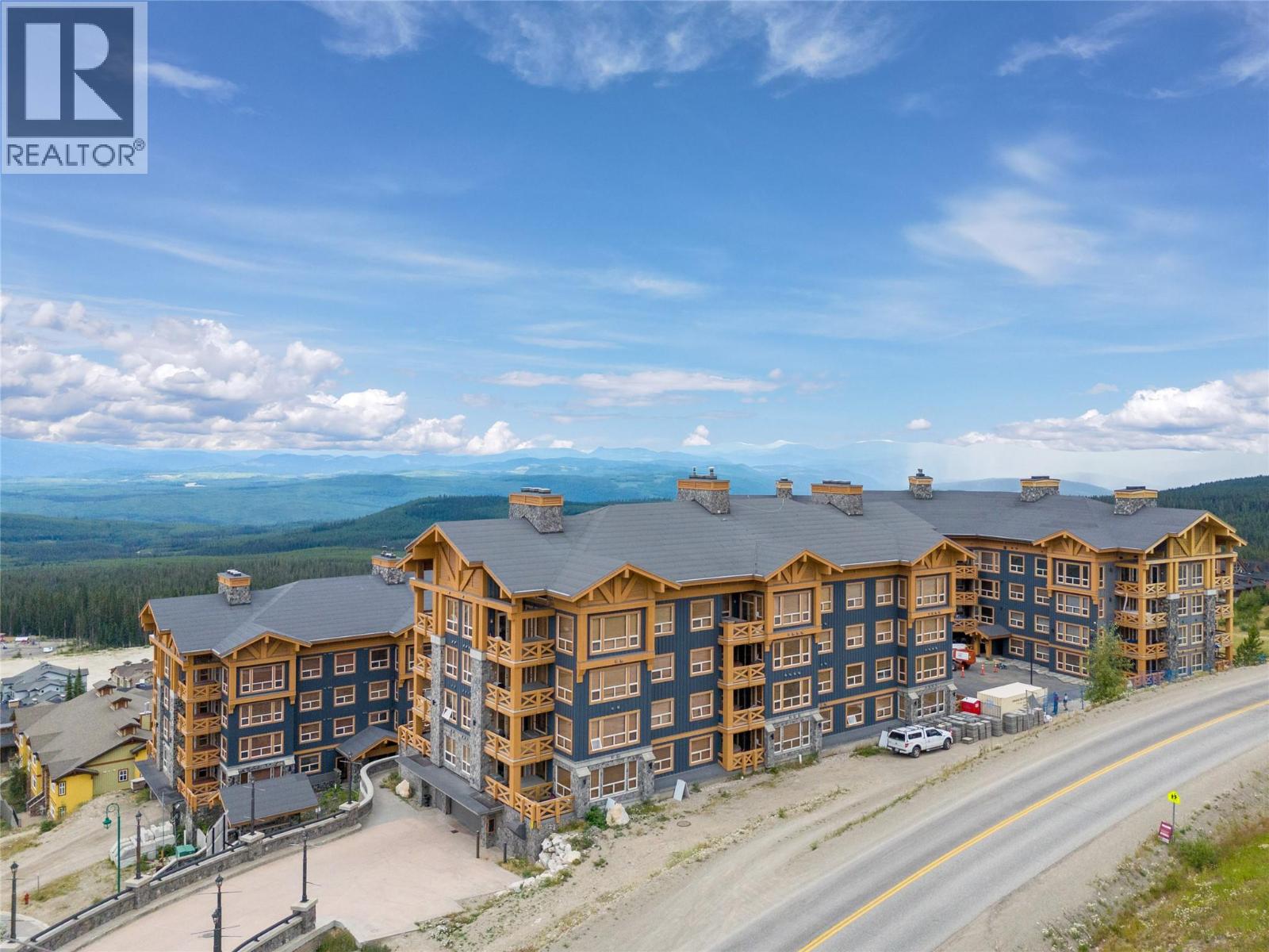 #107 5300B Big White Road - 33