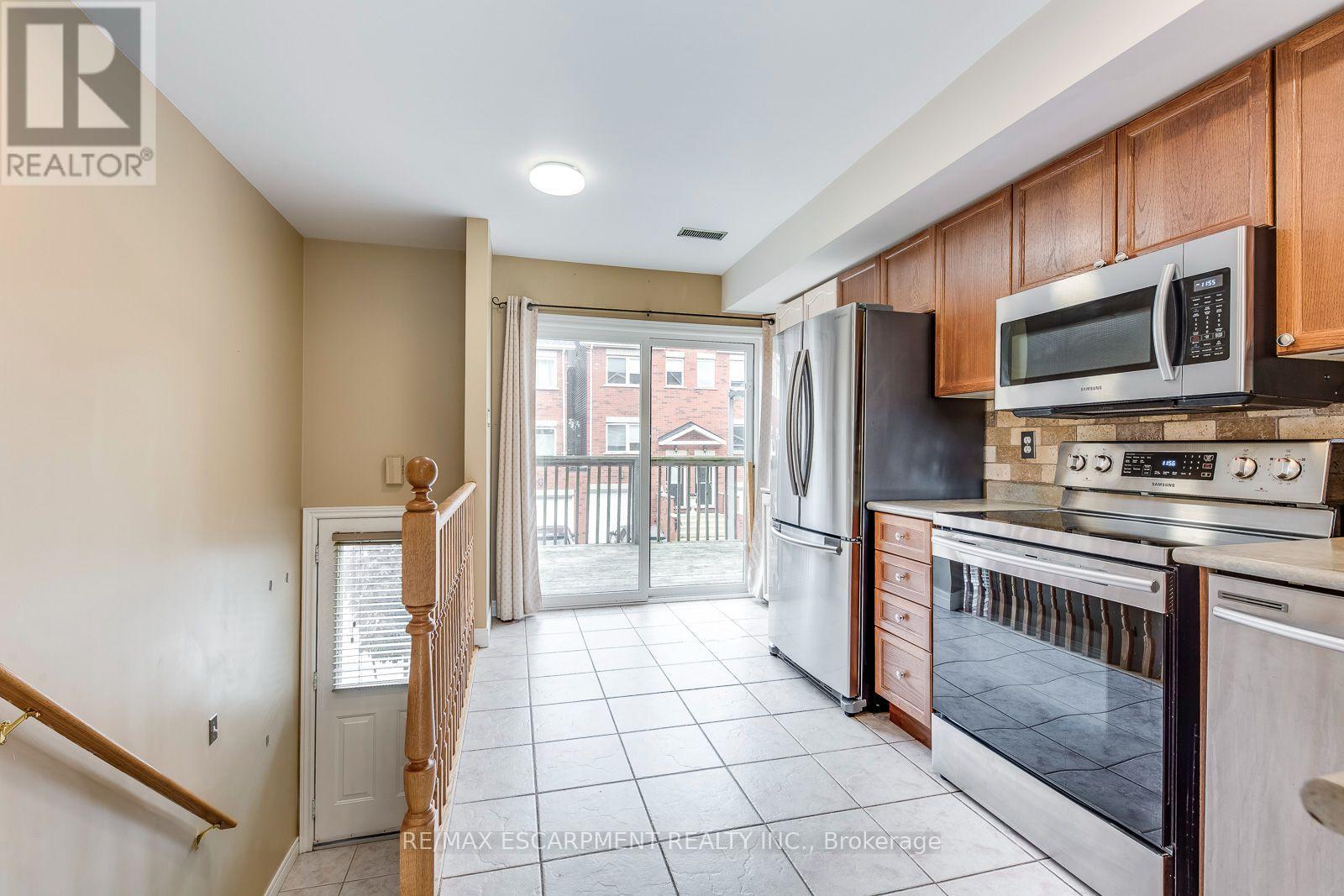 51 - 1751 LAMPMAN AVENUE, Burlington (Uptown) — photo 4