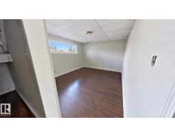 5 Ells Cr, Fort Mcmurray, AB T9H1N4 Photo 31
