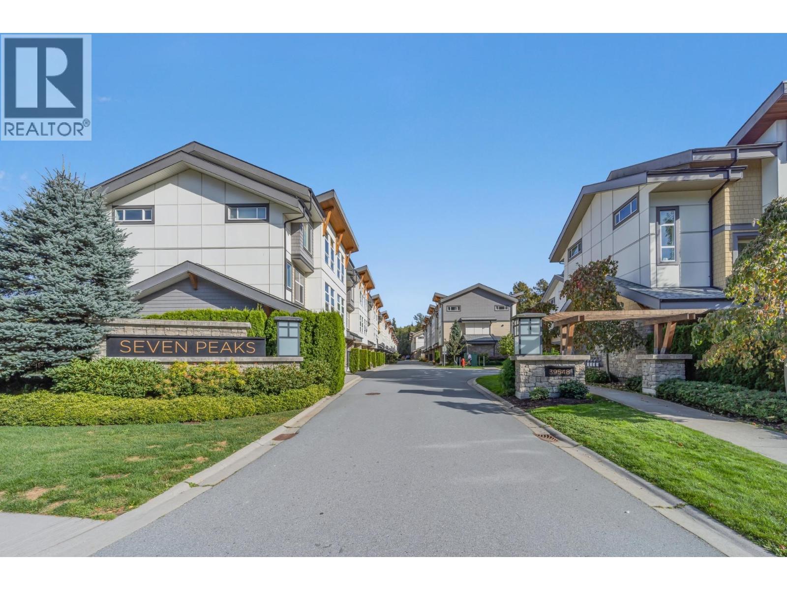 65 39548 LOGGERS LANE, Squamish