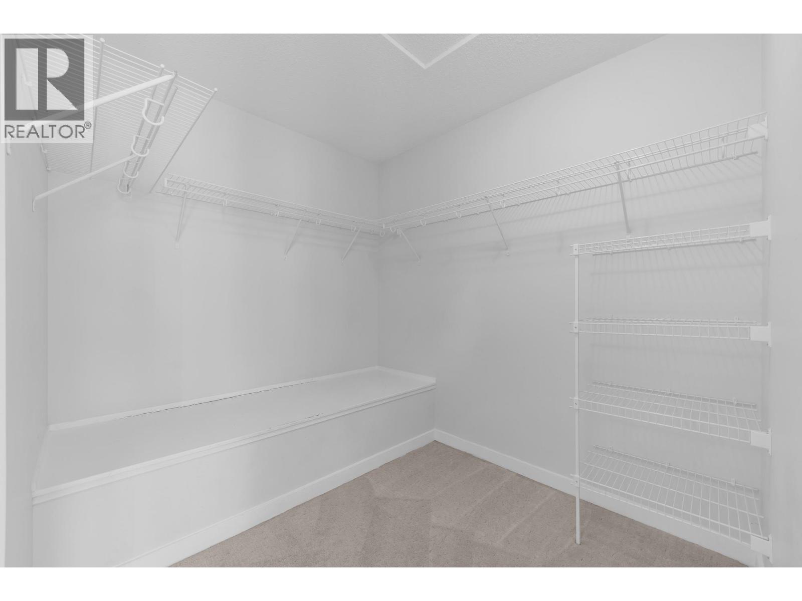 65 39548 LOGGERS LANE, Squamish