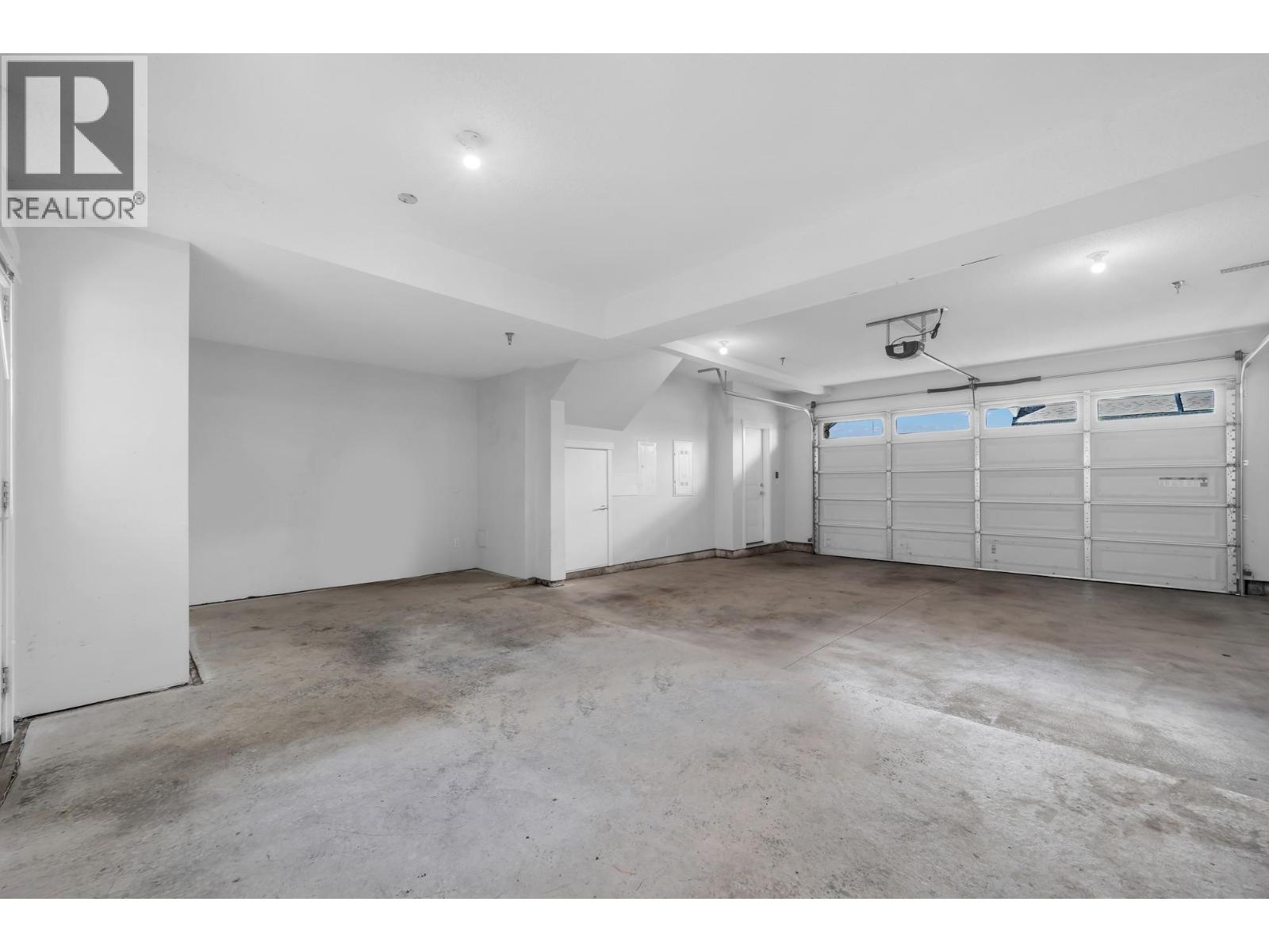 65 39548 LOGGERS LANE, Squamish