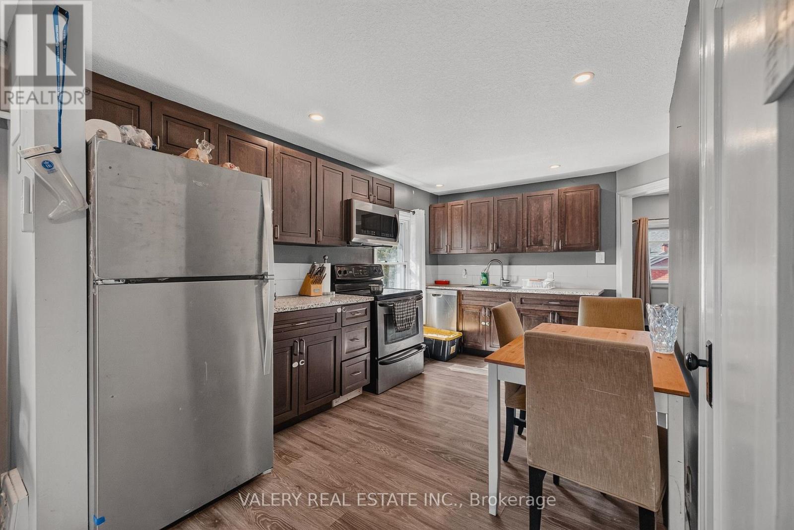 752 Sherring Street, Cambridge, ON photo 15