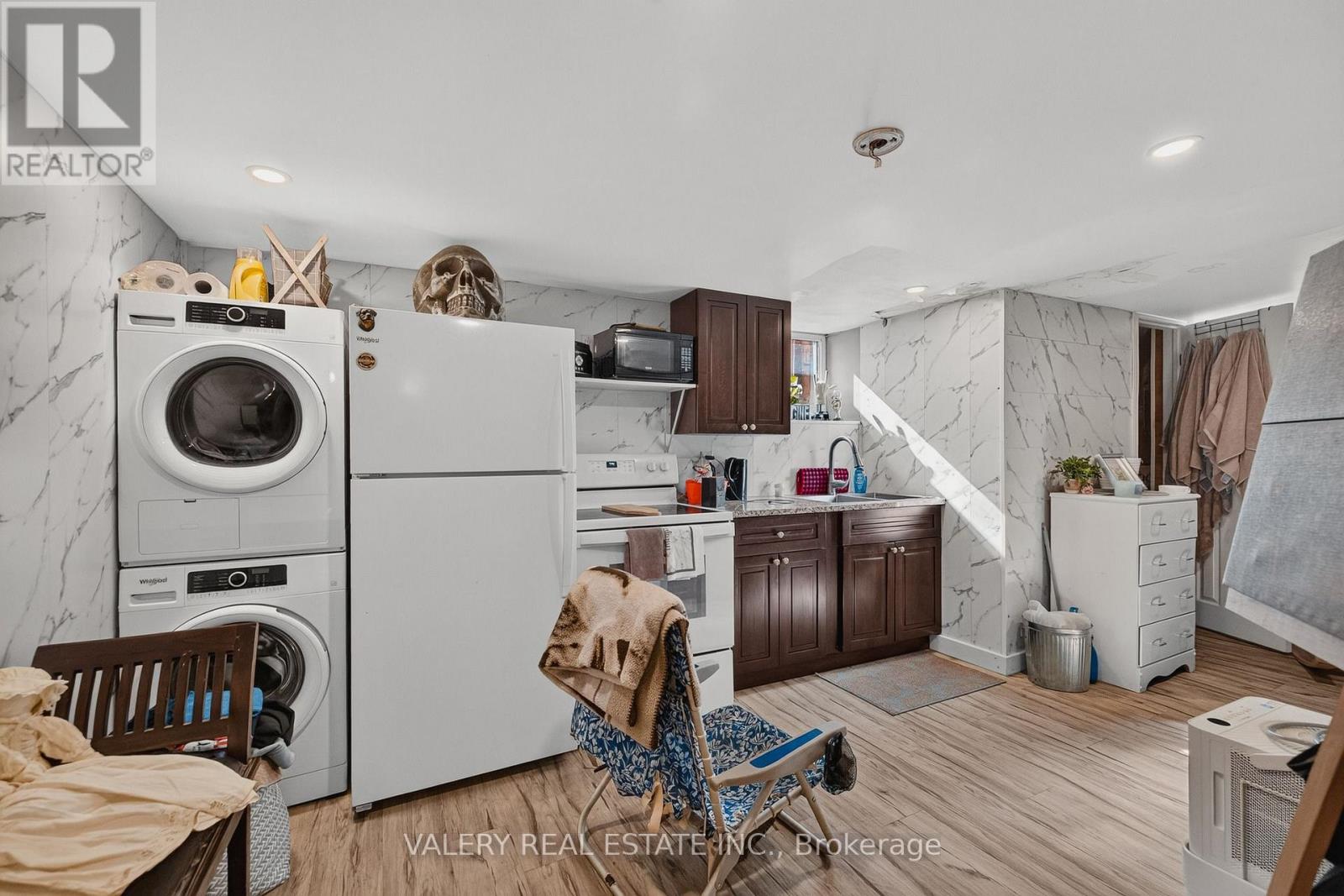 752 SHERRING STREET - 25