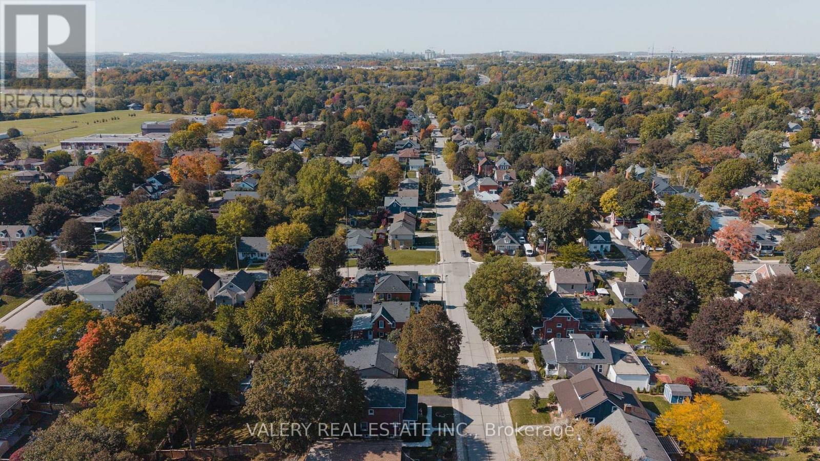 752 Sherring Street, Cambridge, ON photo 35