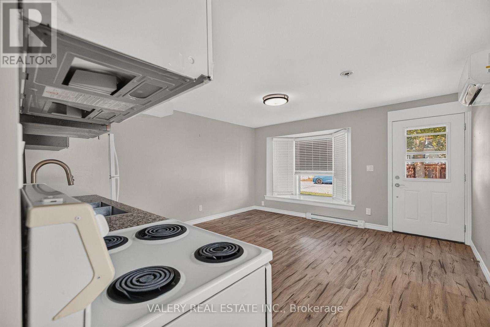 752 SHERRING STREET - 5
