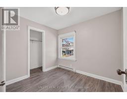 Primary Bedroom - 752 Sherring Street, Cambridge, ON N3H2X4 Photo 13