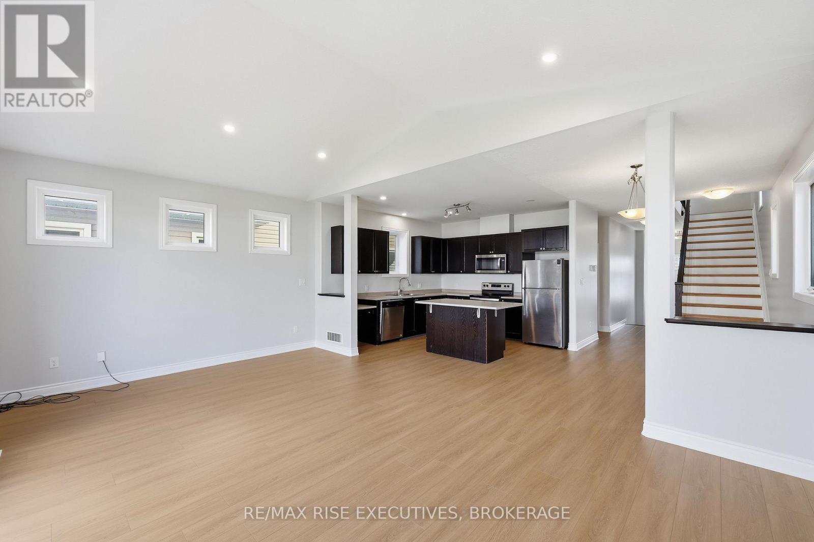 567 BETH CRESCENT - Image 17