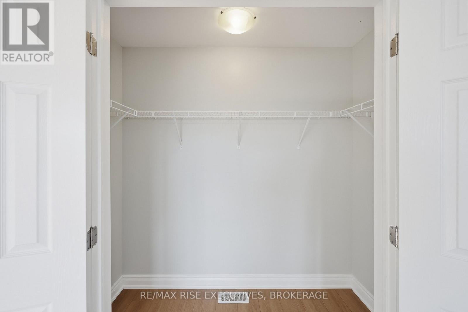 567 BETH CRESCENT - Image 29