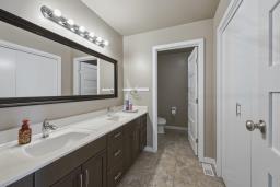 Laundry room - 65106 Spruce Road, Oakbank, MB R5N0R1 Photo 25