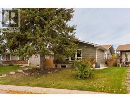 228 Midridge Crescent SE - photo 3