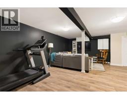 228 Midridge Crescent SE - photo 32